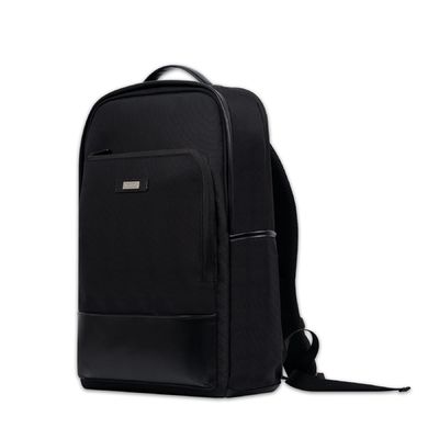 กระเป๋าเป้หลังแบบ Soft Handle Designer ที่มีโครงสร้างหลายส่วน